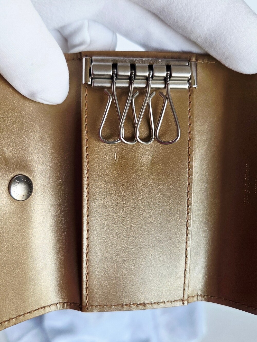 Louis Vuitton Vernis Key Holder - Picture 8 of 16